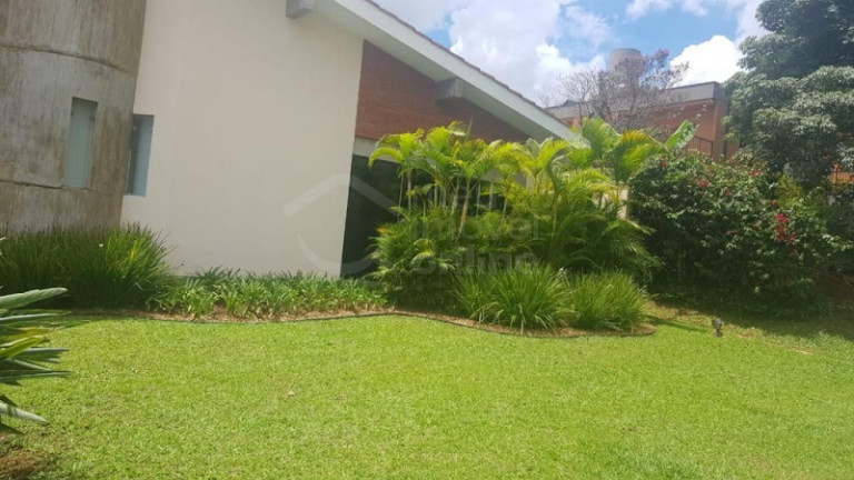 Imagem Casa de Condomínio com 4 Quartos à Venda, 470 m²