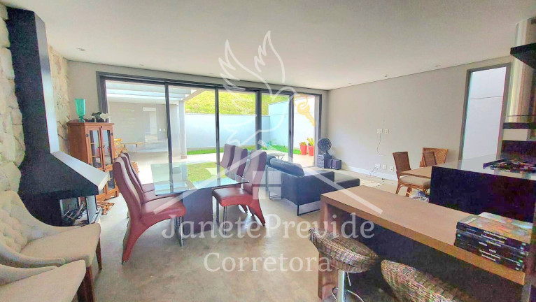 Imagem Casa de Condomínio com 3 Quartos à Venda, 202 m² em Alphaville/tamboré - Santana De Parnaíba Imagem Casa de Condomínio com 3 Quartos à Venda, 202 m² em Alphaville/tamboré - Santana De Parnaíba