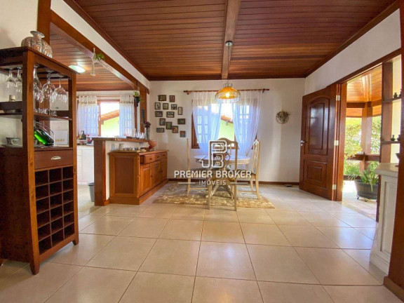 Imagem Casa com 3 Quartos à Venda, 237 m² em Albuquerque - Teresópolis Imagem Casa com 3 Quartos à Venda, 237 m² em Albuquerque - Teresópolis