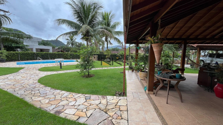 Imagem Casa de Condomínio com 4 Quartos à Venda, 310 m² em Horto Florestal - Ubatuba