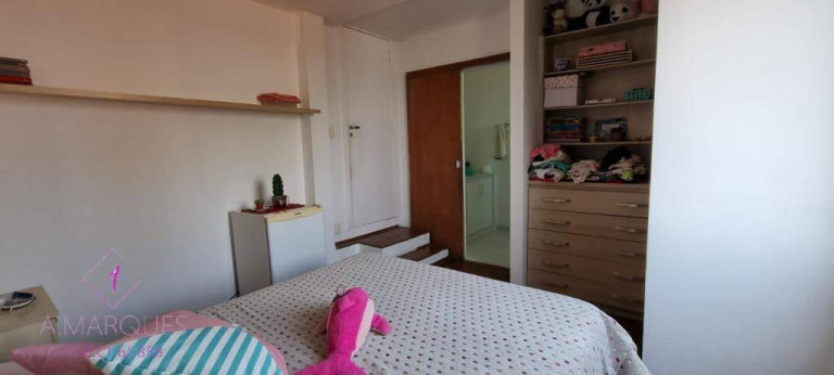 Imagem Casa com 4 Quartos à Venda, 300 m² em Rio De Janeiro