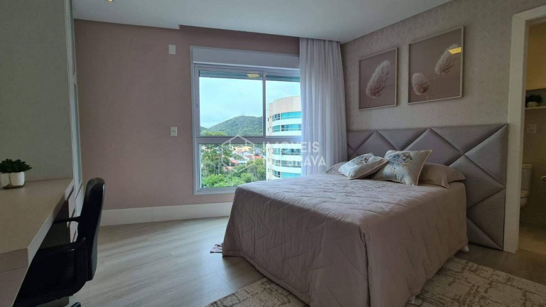 Imagem Apartamento com 4 Quartos à Venda, 190 m² em Praia Brava - Itajaí