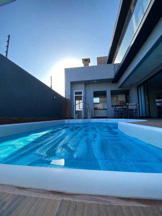 Imagem Sobrado com 4 Quartos à Venda, 350 m² em Praia De Armação Do Itapocorói - Penha