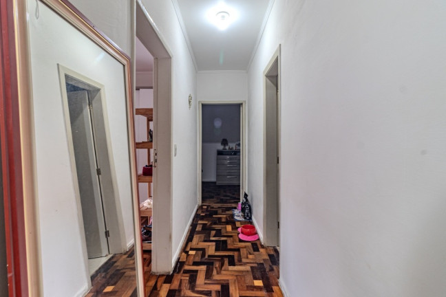 Imagem Imóvel com 2 Quartos à Venda, 56 m² em Menino Deus - Porto Alegre Imagem Imóvel com 2 Quartos à Venda, 56 m² em Menino Deus - Porto Alegre