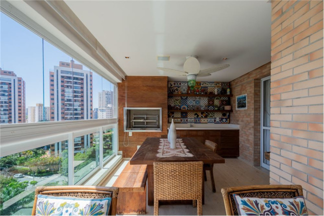 Apartamento com 3 Quartos à Venda, 239 m² em Cidade Monções - São Paulo