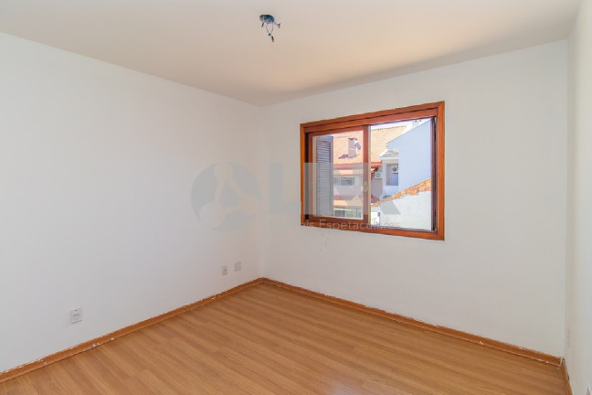 Imagem Imóvel com 3 Quartos à Venda, 254 m² em Sarandi - Porto Alegre Imagem Imóvel com 3 Quartos à Venda, 254 m² em Sarandi - Porto Alegre
