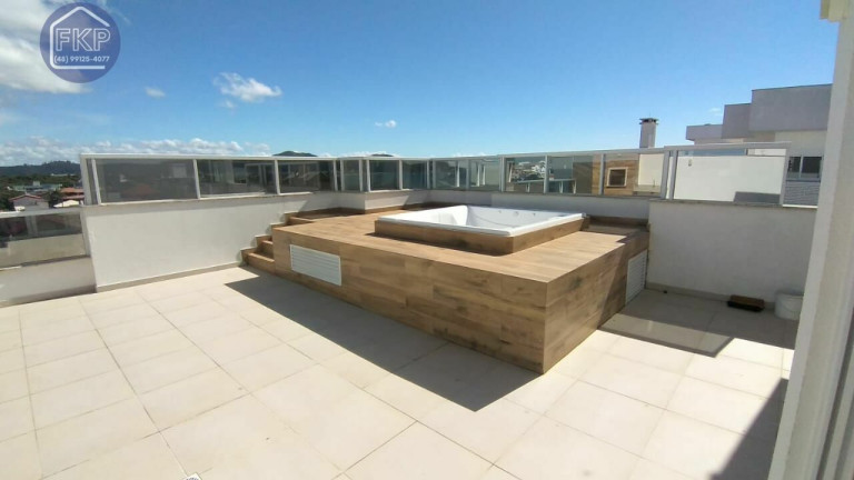 Imagem Cobertura com 3 Quartos à Venda, 200 m² em Ingleses Do Rio Vermelho - Florianópolis