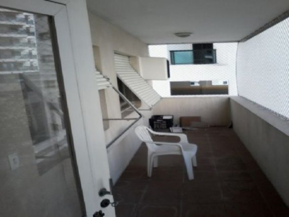 Imagem Apartamento com 3 Quartos à Venda, 130 m² em Centro - Guarujá