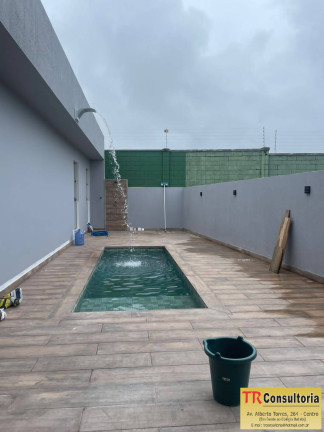 Imagem Casa com 3 Quartos à Venda, 400 m² em Campos Dos Goytacazes