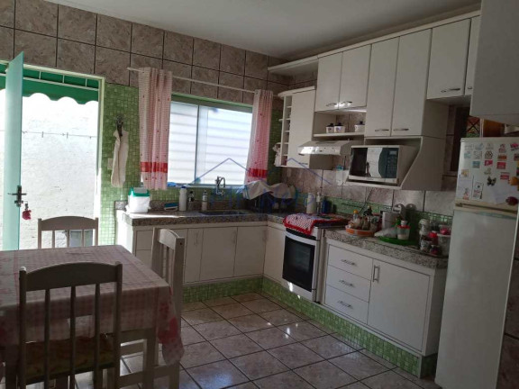 Imagem Casa com 4 Quartos à Venda, em Centro - Pirassununga Imagem Casa com 4 Quartos à Venda, em Centro - Pirassununga