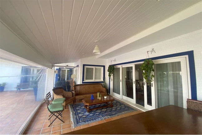 Imagem Casa com 4 Quartos à Venda, em Vila De São Fernando - Cotia Imagem Casa com 4 Quartos à Venda, em Vila De São Fernando - Cotia