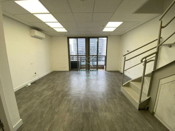 Sala Comercial à Venda, 48 m² em Vila Cordeiro - São Paulo