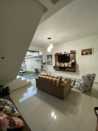 Imagem Casa com 2 Quartos à Venda, 250 m² em Cachoeira Paulista