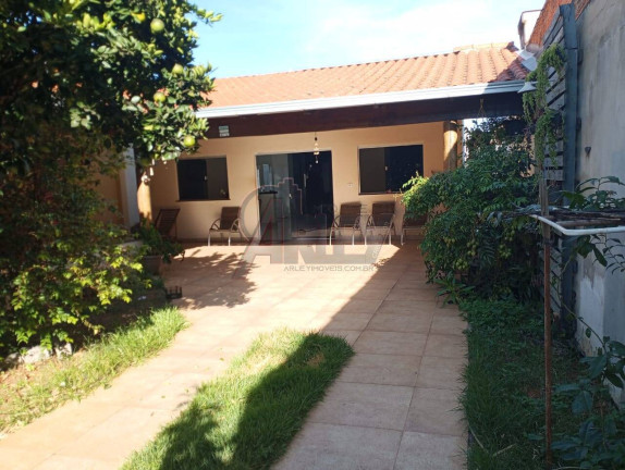 Casa com 3 Quartos à Venda, 300 m² em Maracanã - Montes Claros