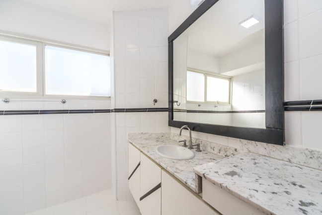 Imagem Apartamento com 3 Quartos à Venda, 121 m² em Itaim Bibi - São Paulo Imagem Apartamento com 3 Quartos à Venda, 121 m² em Itaim Bibi - São Paulo
