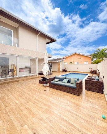 Imagem Casa com 4 Quartos à Venda, 450 m² em Alphaville - Santana De Parnaíba Imagem Casa com 4 Quartos à Venda, 450 m² em Alphaville - Santana De Parnaíba