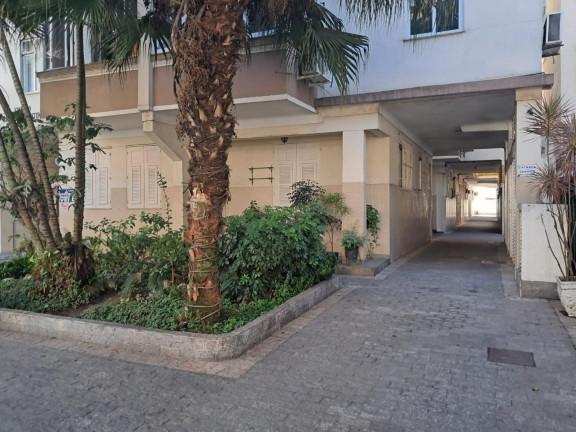Imagem Apartamento com 2 Quartos à Venda,  em Laranjeiras - Rio De Janeiro