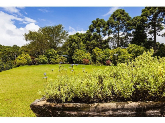 Imagem Imóvel com 4 Quartos à Venda, 640 m² em Vila Piramba - Campos Do Jordão
