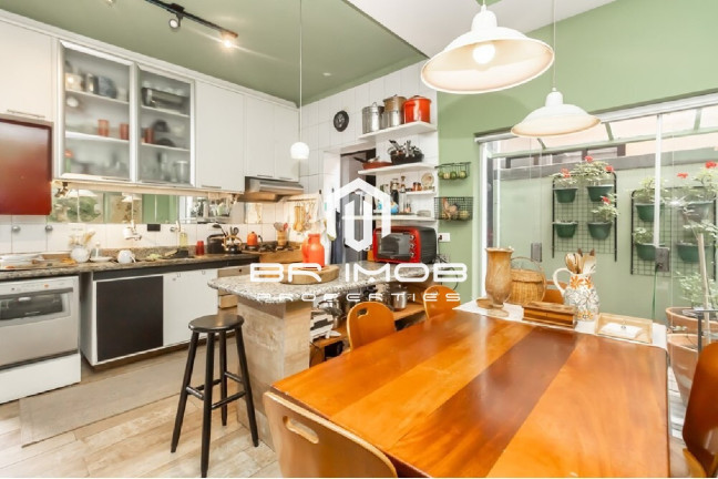 Imagem Casa com 4 Quartos à Venda, 300 m² em Moema - São Paulo Imagem Casa com 4 Quartos à Venda, 300 m² em Moema - São Paulo
