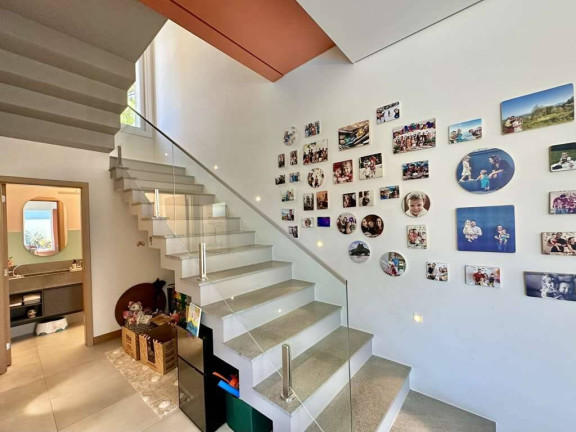 Imagem Casa com 4 Quartos à Venda, 345 m² em Chácara São João - Carapicuíba Imagem Casa com 4 Quartos à Venda, 345 m² em Chácara São João - Carapicuíba