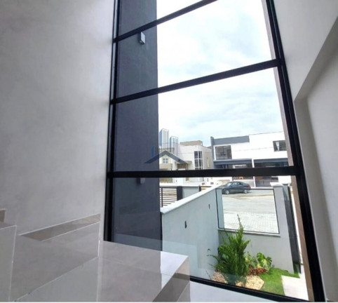 Imagem Sobrado com 3 Quartos à Venda, 160 m² em Glória - Joinville Imagem Sobrado com 3 Quartos à Venda, 160 m² em Glória - Joinville