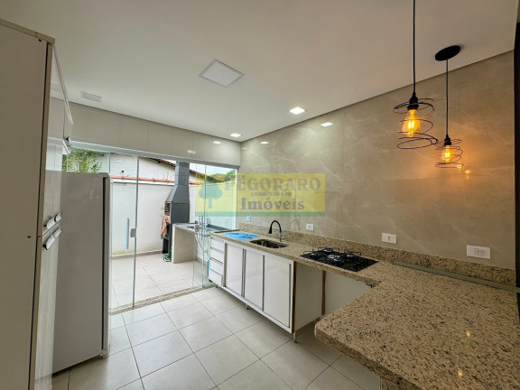 Sobrado com 2 Quartos à Venda, 120 m² em Cidade Jardim - Caraguatatuba