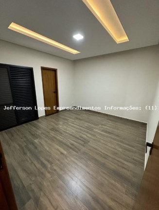 Imagem Casa com 3 Quartos à Venda, 105 m² em Recanto Do Guarau - Salto