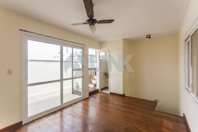 Imagem Imóvel com 1 Quarto à Venda, 103 m² em Petrópolis - Porto Alegre Imagem Imóvel com 1 Quarto à Venda, 103 m² em Petrópolis - Porto Alegre