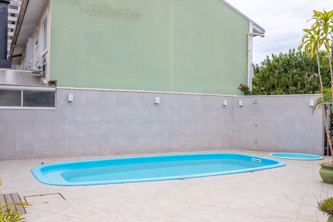 Imagem Casa com 2 Quartos à Venda, em Sarandi - Porto Alegre Imagem Casa com 2 Quartos à Venda, em Sarandi - Porto Alegre