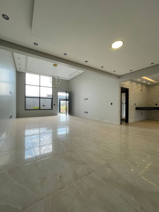Imagem Casa com 3 Quartos à Venda, 328 m² em Turista Ii - Caldas Novas Imagem Casa com 3 Quartos à Venda, 328 m² em Turista Ii - Caldas Novas