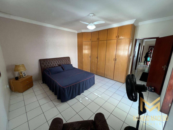 Imagem Casa com 5 Quartos à Venda, 285 m² em São Gerardo - Fortaleza Imagem Casa com 5 Quartos à Venda, 285 m² em São Gerardo - Fortaleza