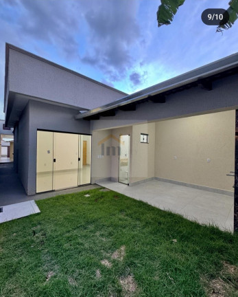 Imagem Casa com 3 Quartos à Venda, 118 m² em Setor Garavelo - Goiânia Imagem Casa com 3 Quartos à Venda, 118 m² em Setor Garavelo - Goiânia