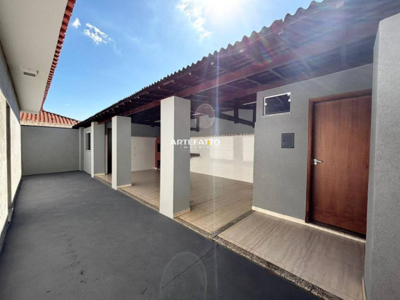 Imagem Casa com 3 Quartos à Venda, 312 m² Imagem Casa com 3 Quartos à Venda, 312 m²