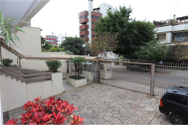 Imagem Imóvel com 2 Quartos à Venda, em Mont Serrat - Porto Alegre Imagem Imóvel com 2 Quartos à Venda, em Mont Serrat - Porto Alegre