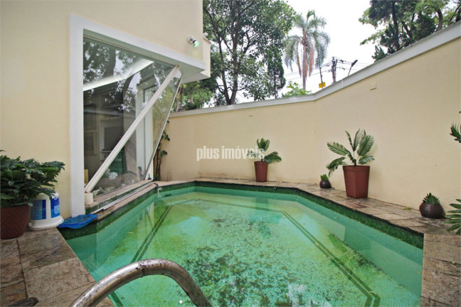 Imagem Casa com 3 Quartos à Venda, 255 m² em Jardim América - São Paulo Imagem Casa com 3 Quartos à Venda, 255 m² em Jardim América - São Paulo