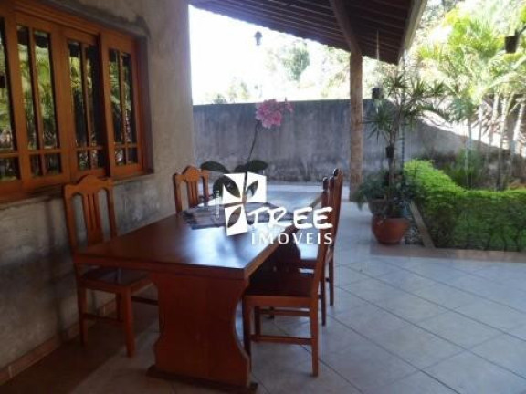 Imagem Casa com 6 Quartos à Venda, 348 m² em Jardim Aracy - Mogi Das Cruzes Imagem Casa com 6 Quartos à Venda, 348 m² em Jardim Aracy - Mogi Das Cruzes