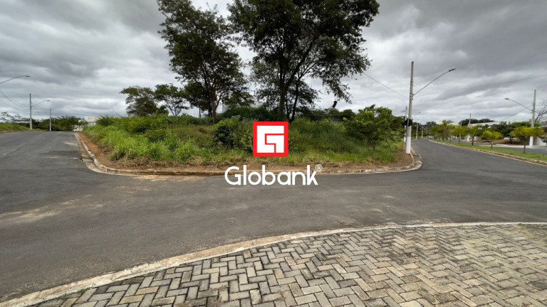 Terreno à Venda, 425 m² em Jaraguá I - Montes Claros