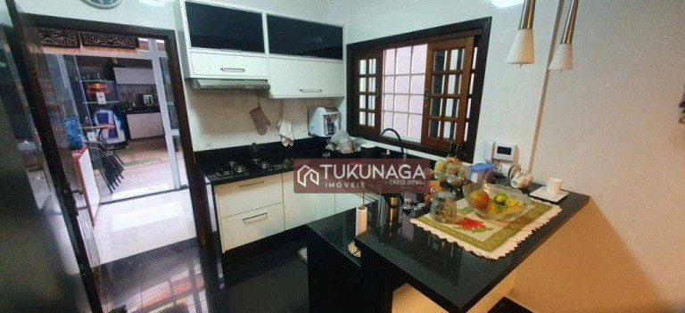 Imagem Sobrado com 3 Quartos à Venda, 252 m² em Parque Renato Maia - Guarulhos Imagem Sobrado com 3 Quartos à Venda, 252 m² em Parque Renato Maia - Guarulhos