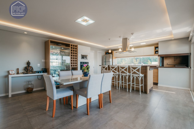 Imagem Casa com 4 Quartos à Venda, 290 m² em Ingleses Do Rio Vermelho - Florianópolis Imagem Casa com 4 Quartos à Venda, 290 m² em Ingleses Do Rio Vermelho - Florianópolis