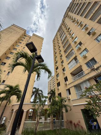 Imagem Apartamento com 3 Quartos à Venda, 74 m² em Imbuí - Salvador