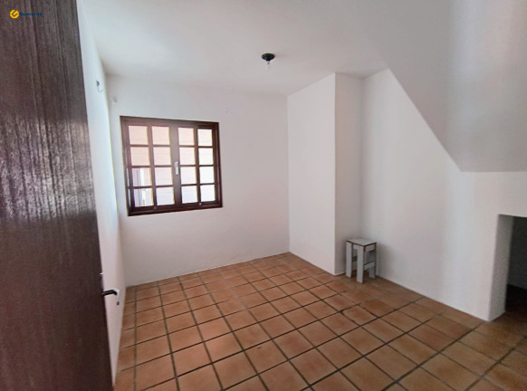 Imagem Casa com 6 Quartos à Venda, 280 m² em Trindade - Florianópolis Imagem Casa com 6 Quartos à Venda, 280 m² em Trindade - Florianópolis