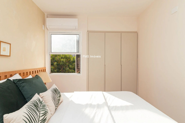 Imagem Imóvel com 2 Quartos à Venda, 65 m² em Jardim America - São Paulo Imagem Imóvel com 2 Quartos à Venda, 65 m² em Jardim America - São Paulo