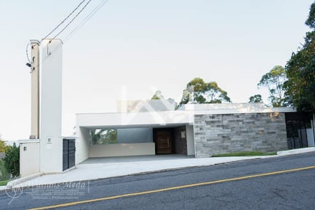 Imagem Sobrado com 4 Quartos à Venda, 1 m² em Caputera - Arujá Imagem Sobrado com 4 Quartos à Venda, 1 m² em Caputera - Arujá