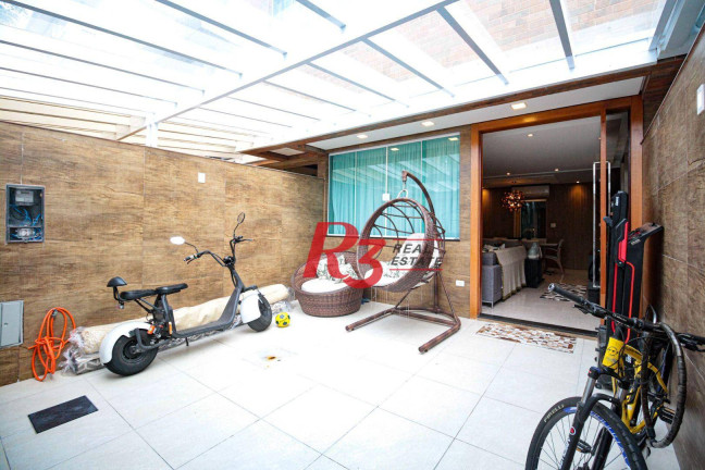 Casa com 3 Quartos à Venda, 130 m² em Ponta Da Praia - Santos
