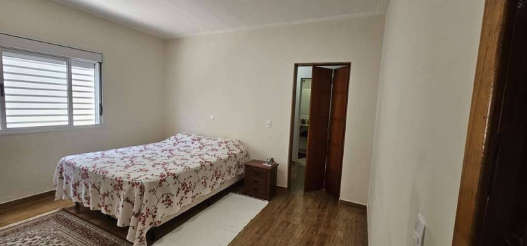 Imagem Casa com 3 Quartos à Venda, 358 m² em Chácara Vale Do Rio Cotia - Carapicuíba Imagem Casa com 3 Quartos à Venda, 358 m² em Chácara Vale Do Rio Cotia - Carapicuíba