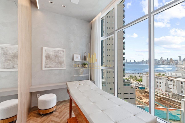 Imagem Apartamento com 4 Quartos à Venda, 151 m² em Pioneiros - Balneário Camboriú Imagem Apartamento com 4 Quartos à Venda, 151 m² em Pioneiros - Balneário Camboriú