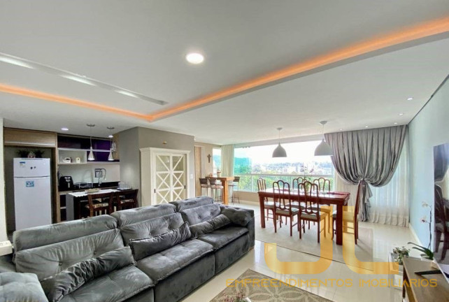 Imóvel com 3 Quartos à Venda, 1.113 m² em Velha - Blumenau