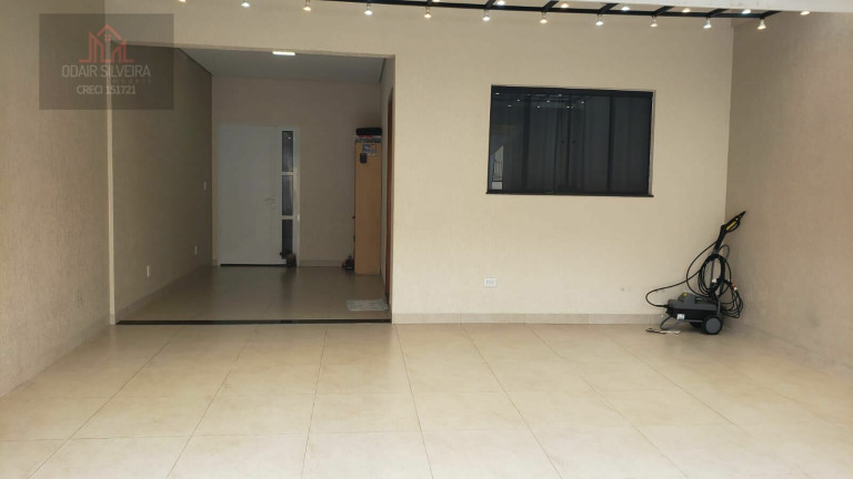 Imagem Sobrado com 3 Quartos à Venda, 231 m² em Parque Nova Carioba - Americana Imagem Sobrado com 3 Quartos à Venda, 231 m² em Parque Nova Carioba - Americana