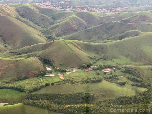 Imagem Chácara com 28 Quartos à Venda, 1.330.000 m² em Rural - Piquete Imagem Chácara com 28 Quartos à Venda, 1.330.000 m² em Rural - Piquete
