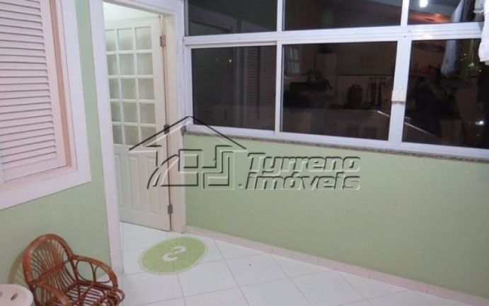 Imagem Casa com 3 Quartos à Venda, 270 m² em Vista Linda - São José Dos Campos Imagem Casa com 3 Quartos à Venda, 270 m² em Vista Linda - São José Dos Campos
